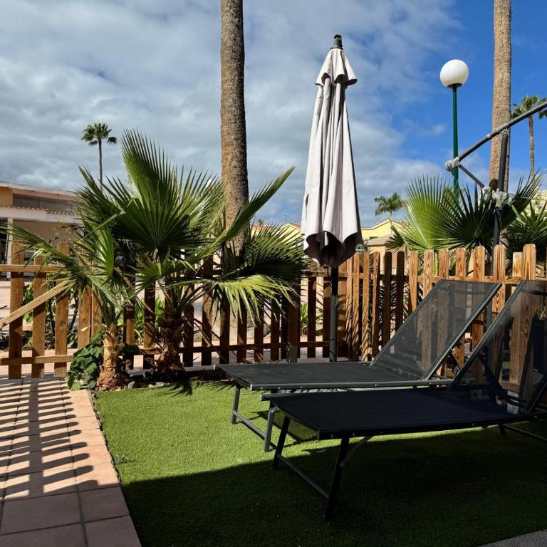 Green Oasis Paradise - One-Bedroom House - 38