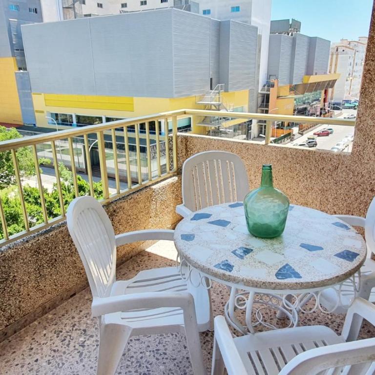 JARDINES I y II - GANDIA - Alquiler solo a familias - Apartamento Deluxe de 2 dormitorios - 6