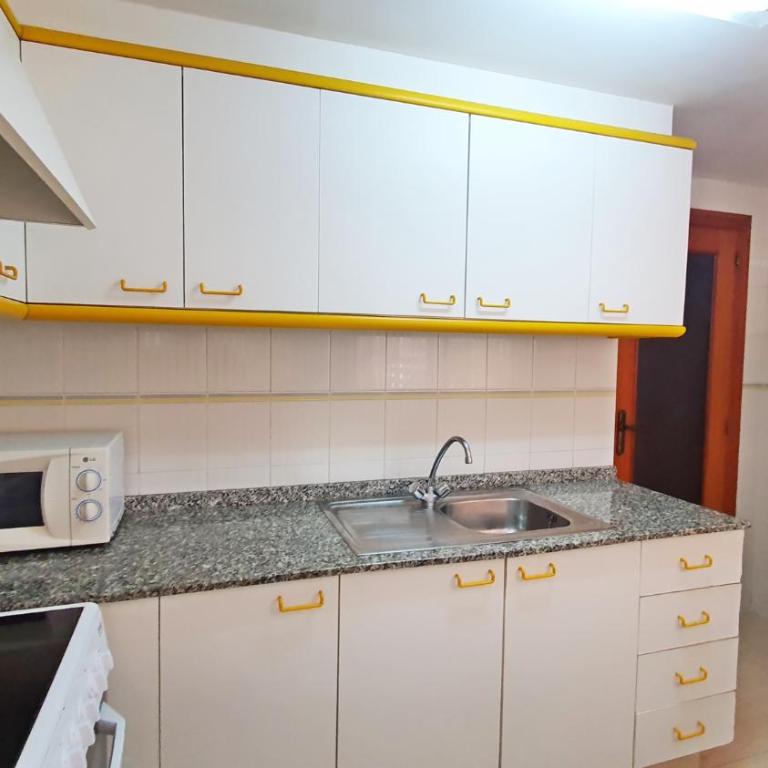 JARDINES I y II - GANDIA - Alquiler solo a familias - Apartamento Deluxe de 2 dormitorios - 9