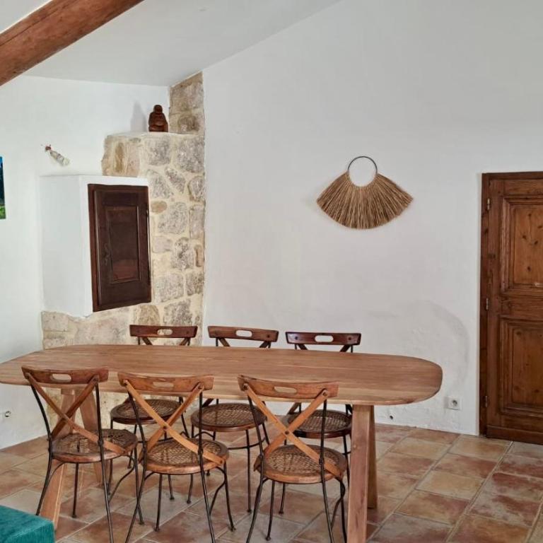 Charming & medieval village house completely renovated with great exterior and views - Maison 3 Chambres - 7