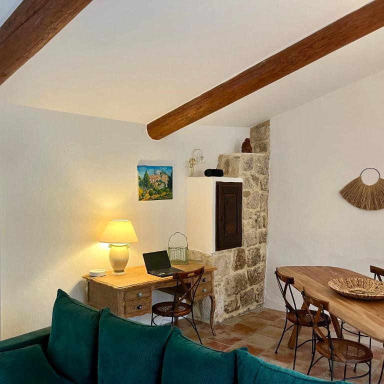 Charming & medieval village house completely renovated with great exterior and views - Maison 3 Chambres - 29