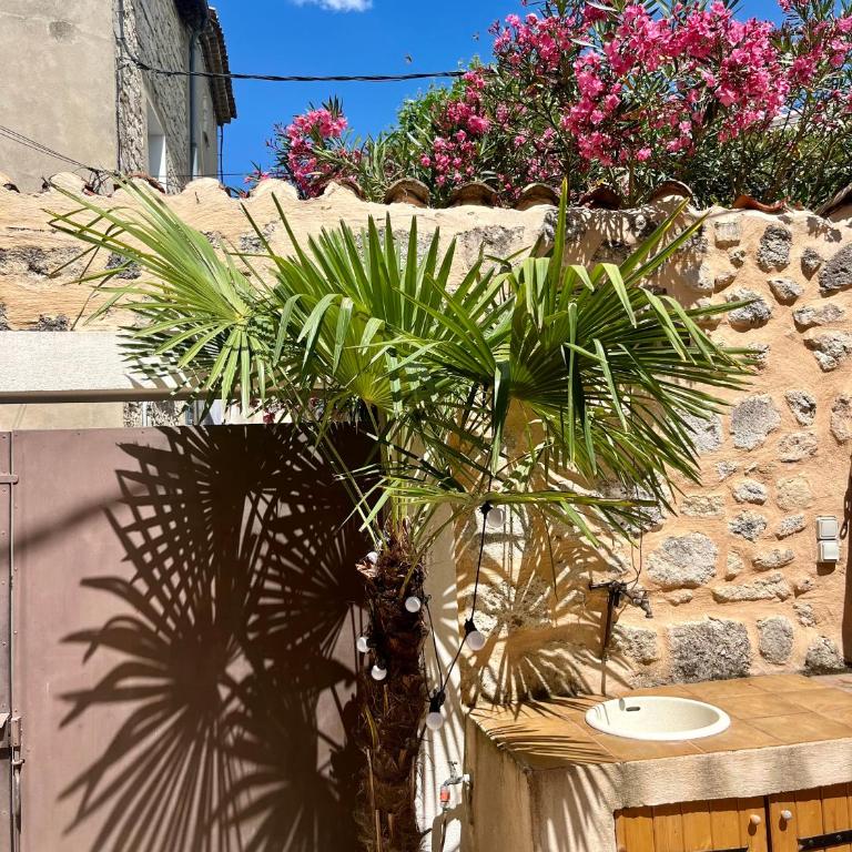 Charming & medieval village house completely renovated with great exterior and views - Maison 3 Chambres - 30