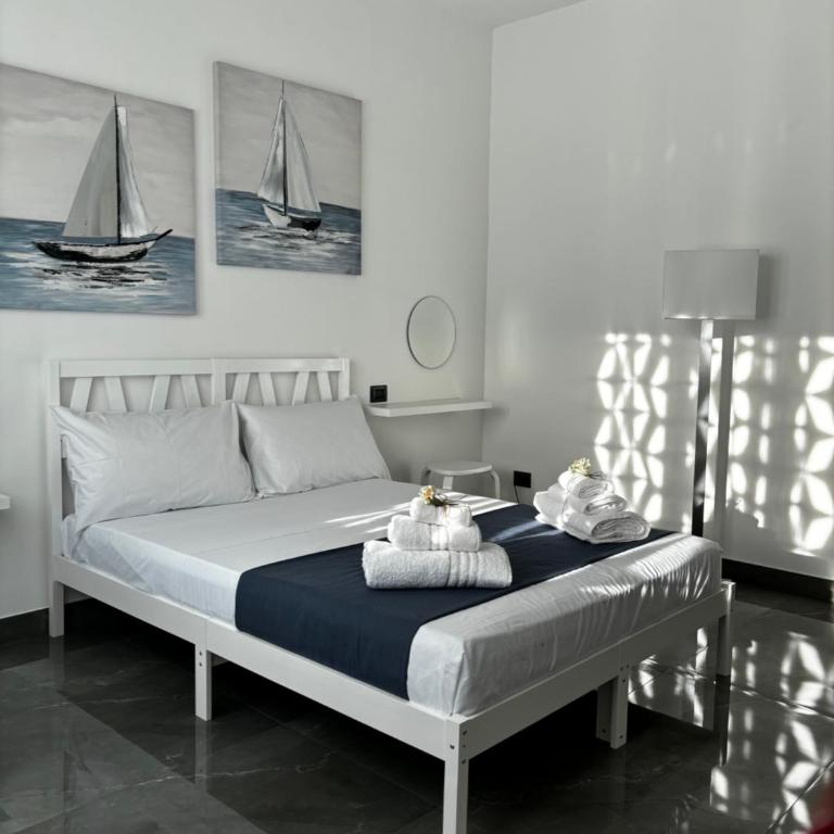 Louis Helen Apartment - Three-Bedroom Apartment - 26