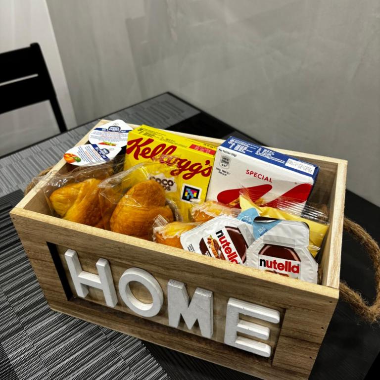 Louis Helen Apartment - Three-Bedroom Apartment - 64