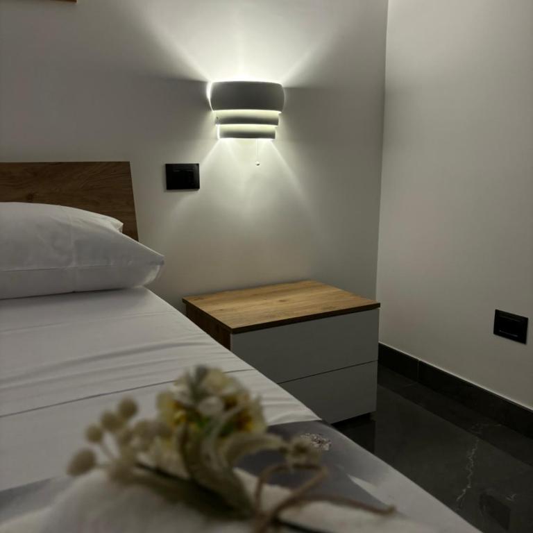 Louis Helen Apartment - Three-Bedroom Apartment - 39