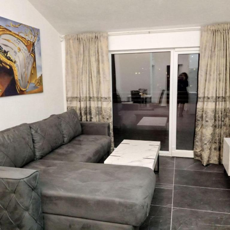 Apartman Bećir - Deluks Dvokrevetna Soba sa Bračnim Krevetom / 2 Zasebna Kreveta i Pogledom na Okean - 1