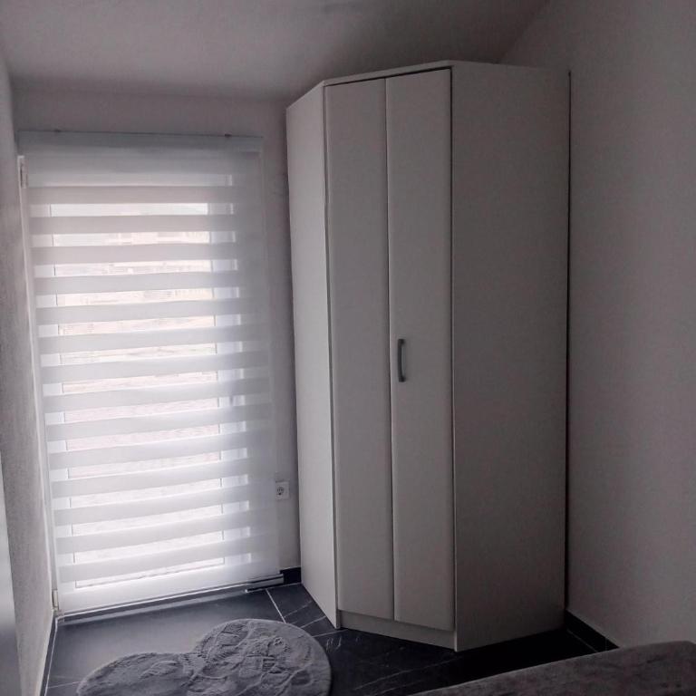 Apartman Bećir - Deluks Dvokrevetna Soba sa Bračnim Krevetom / 2 Zasebna Kreveta i Pogledom na Okean - 7