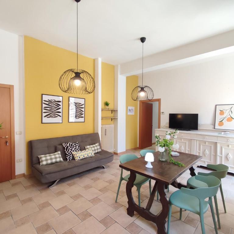 Casa Laura in centro - Two-Bedroom Apartment - 1