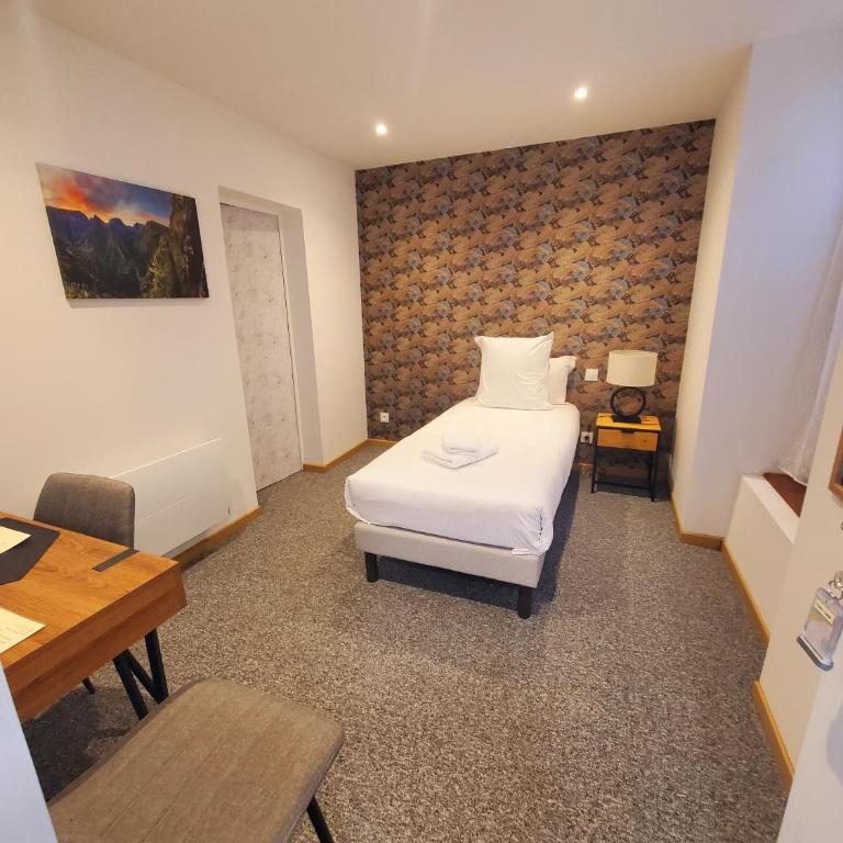 Logis Hôtel Belle Etoile Vichy - Suite Junior - 8
