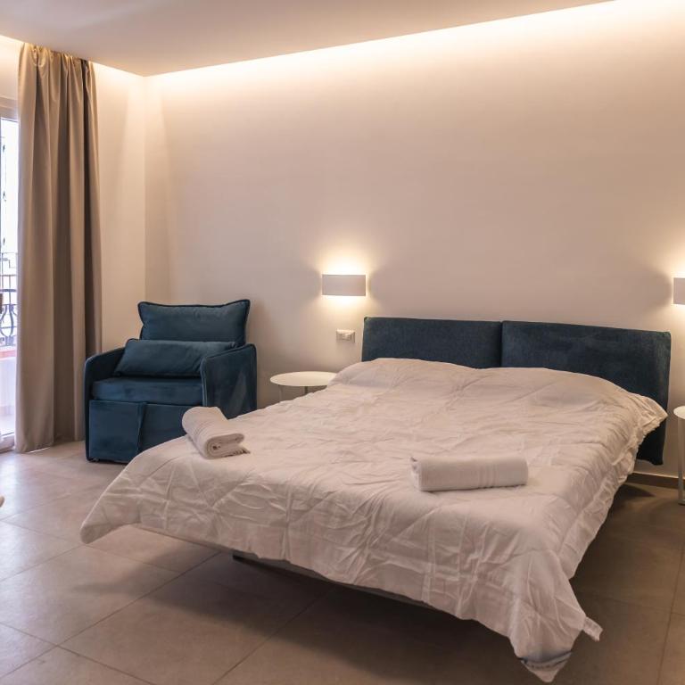 Atena Room - Camera Tripla Basic - 1