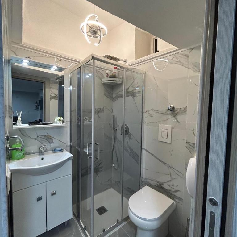 Red&Def - One-Bedroom House - 12