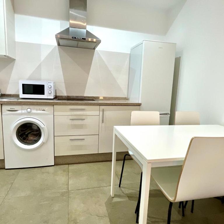 Apartamentos Pintor Losada - Estudio - 11