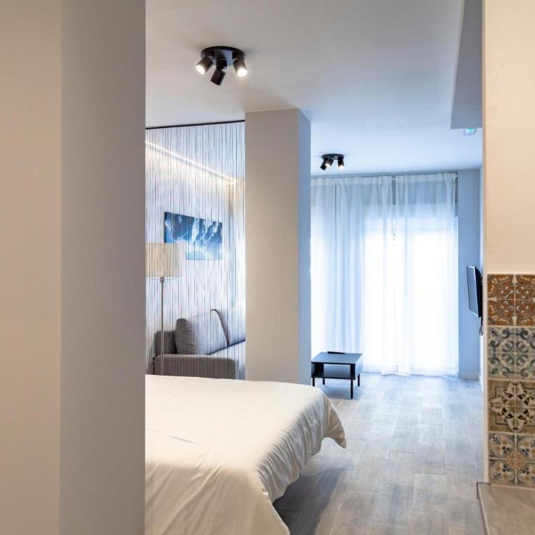 Mediterraneo Stay - One-Bedroom Suite - 17