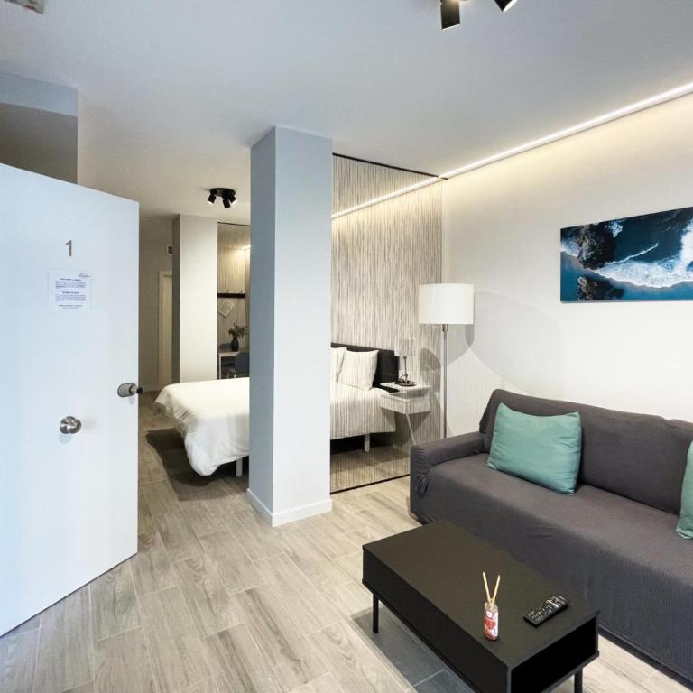 Mediterraneo Stay - One-Bedroom Suite - 12