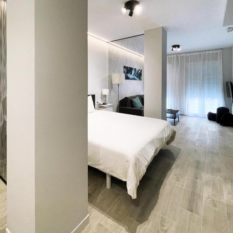 Mediterraneo Stay - One-Bedroom Suite - 11