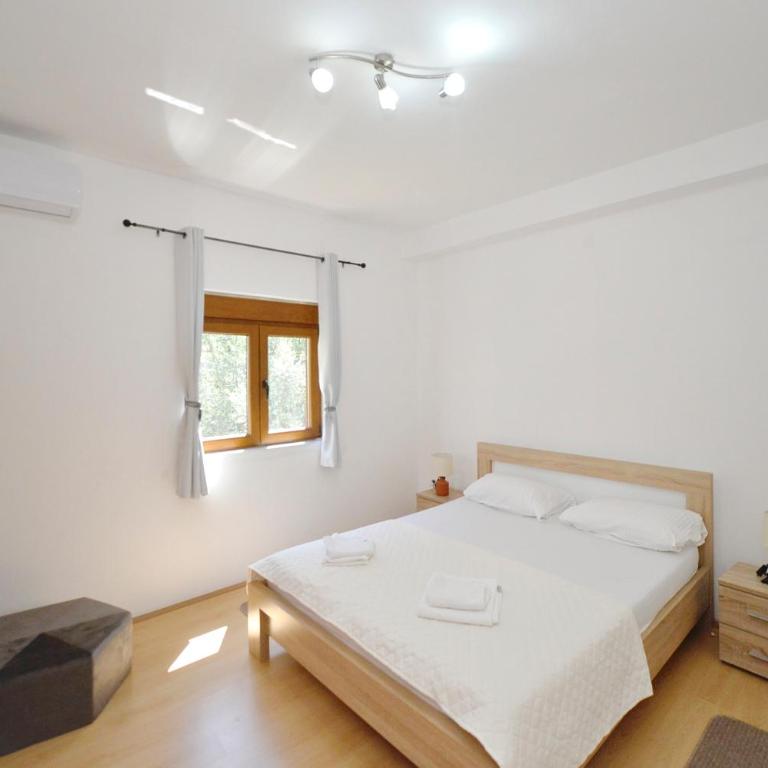 New modern place near seaside VLADAN - One-Bedroom Apartment - 16