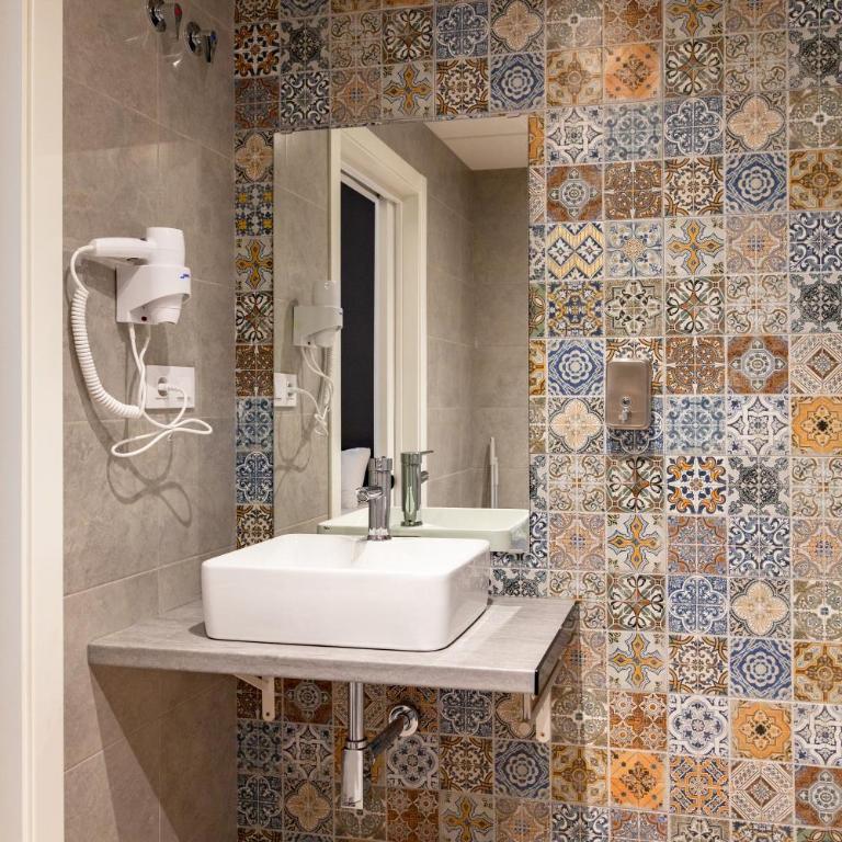 Mediterraneo Stay - One-Bedroom Suite - 11