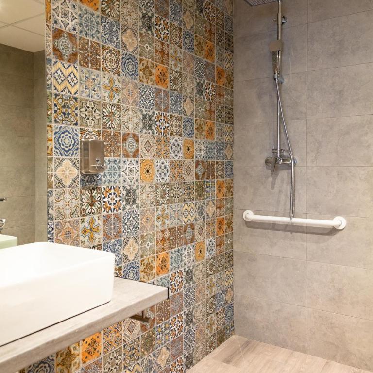 Mediterraneo Stay - One-Bedroom Suite - 12