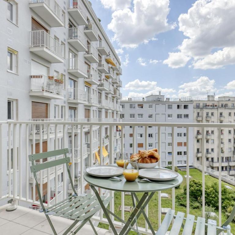 Light & Warm Flat with Balcony - Heart of Paris 15 - Appartement 2 Chambres - 14