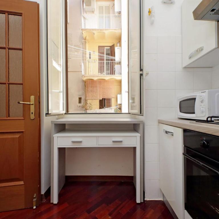 1 Bd With Balcony San Giovanni by Halldis - Appartamento - 8