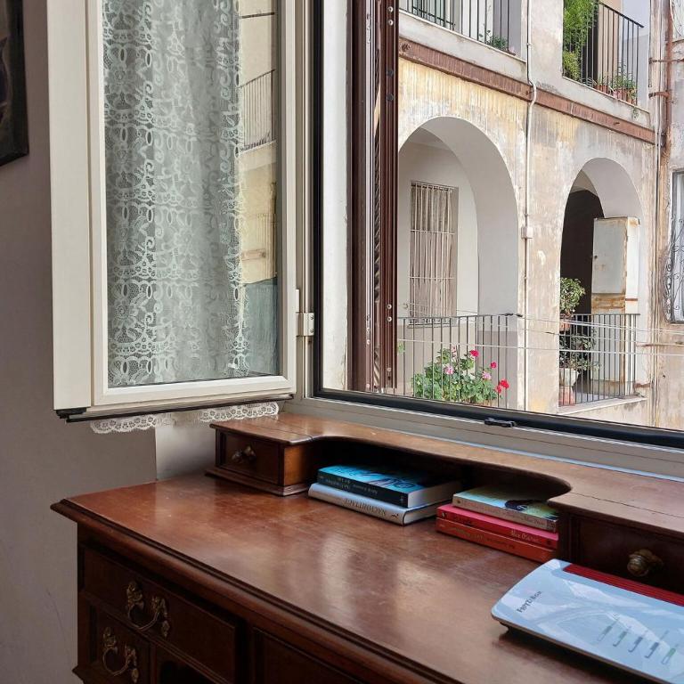 1 Bd With Balcony San Giovanni by Halldis - Appartamento - 12