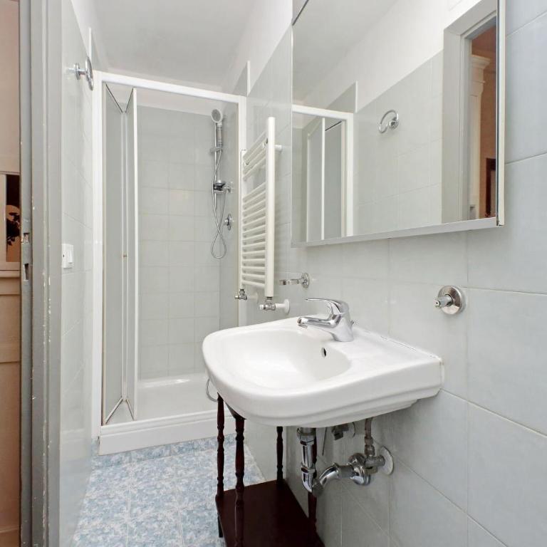 1 Bd With Balcony San Giovanni by Halldis - Appartamento - 19