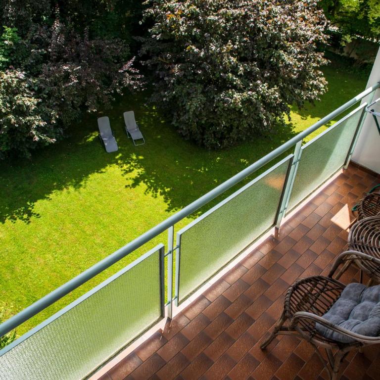 Hotel Garni Seerösl am Wörthersee , Kärnten - Doppelzimmer mit Balkon - 12