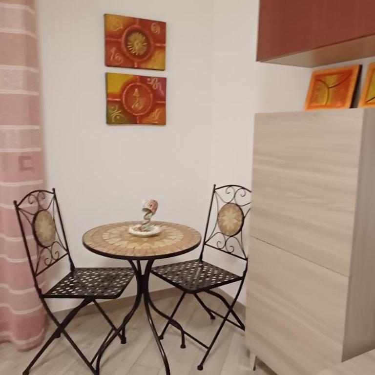 Trilocale Arco d'Augusto con box - Appartamento con 1 Camera da Letto - 12