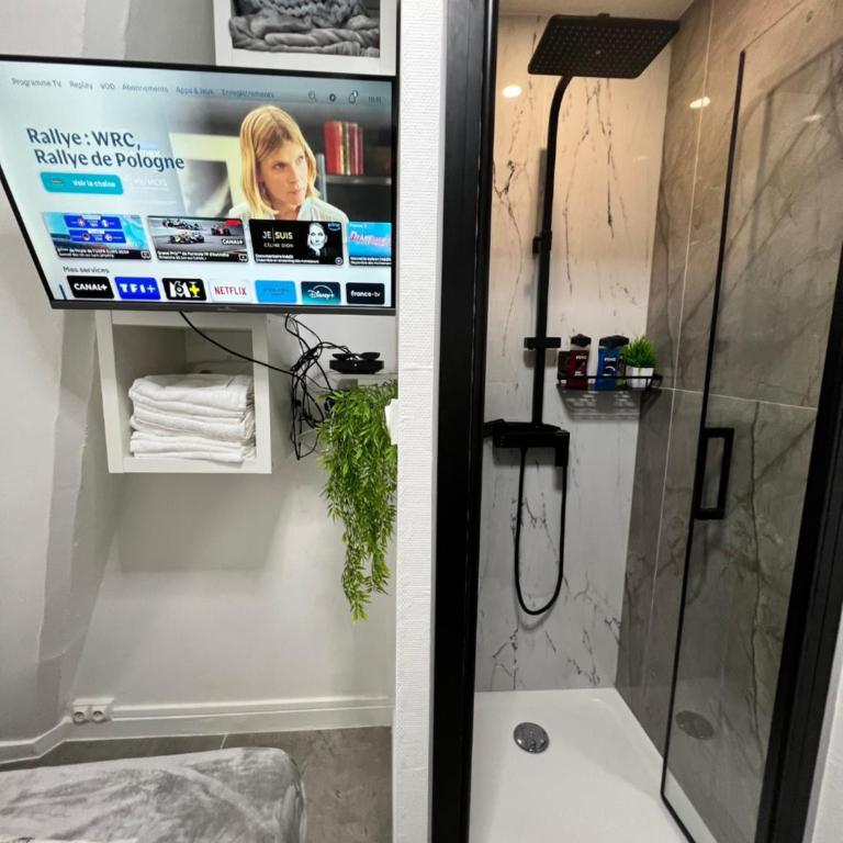 PARIS BASTILLE BERCY GARE DE LYON CHAMBRE CLIMATISEE 9m2 idéal 1 pers ,max 2 pers - Appartement 1 Chambre - 25