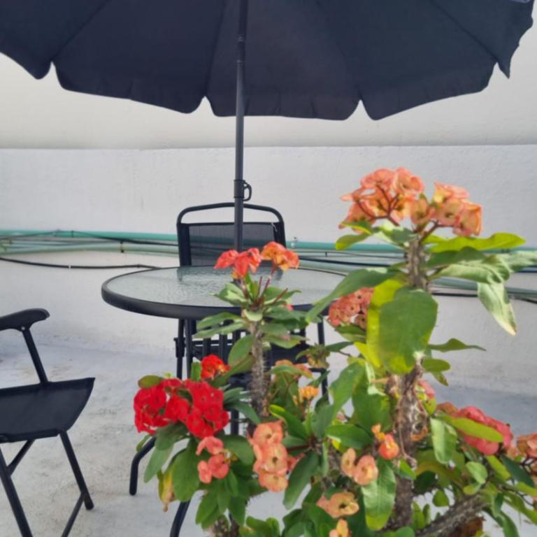 On The Beach Seaside Sunrise Haven 4 Sea View - Three-Bedroom Apartment - 56