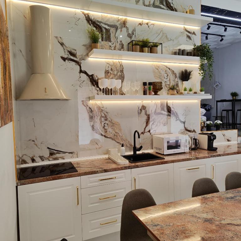 HR12 Amazing plaza mayor - Four-Bedroom Apartment - 28