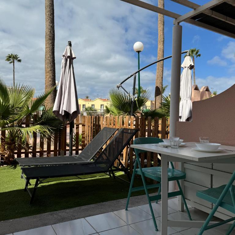 Green Oasis Paradise - One-Bedroom House - 26