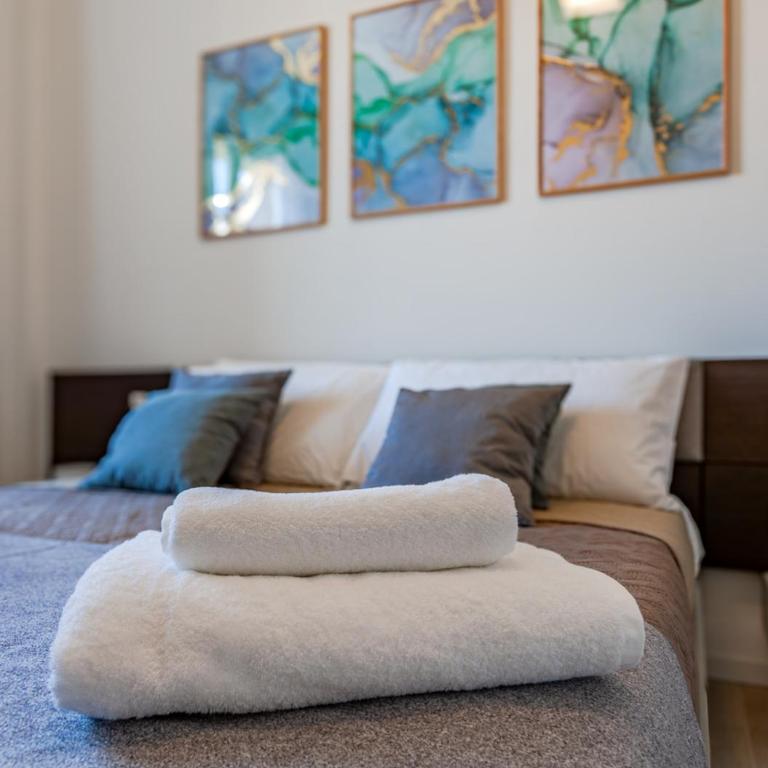 Tower View luxury apartment on the River - Two-Bedroom Apartment - 14