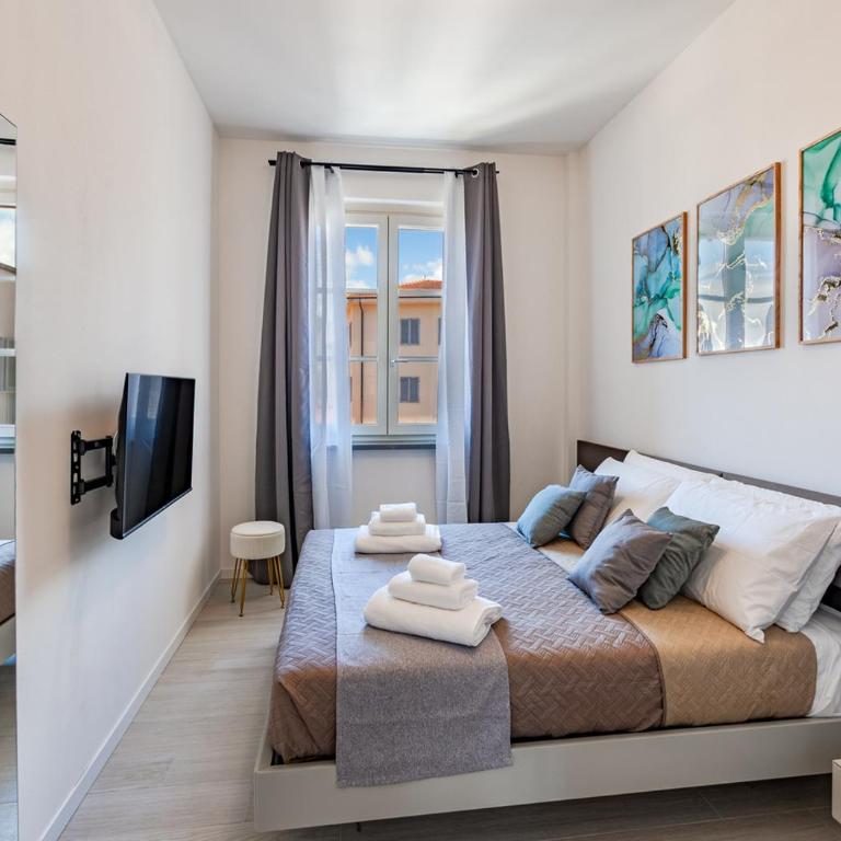 Tower View luxury apartment on the River - Two-Bedroom Apartment - 13