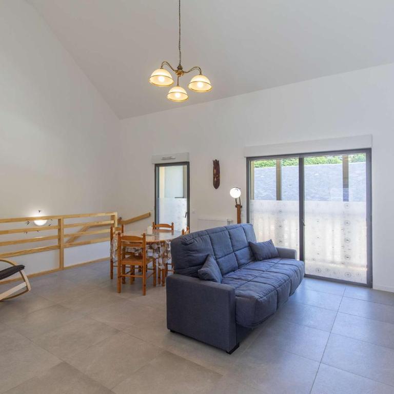 Lodge neuf avec 3 chambres, terrasse et parking, à 5 min du centre de Cauterets - FR-1-401-298 - Apartment - 6