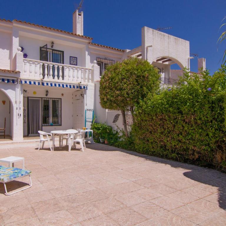 Bungalow con piscina - CalpePark - Three-Bedroom Apartment - 7