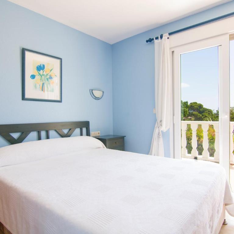 Bungalow con piscina - CalpePark - Three-Bedroom Apartment - 4