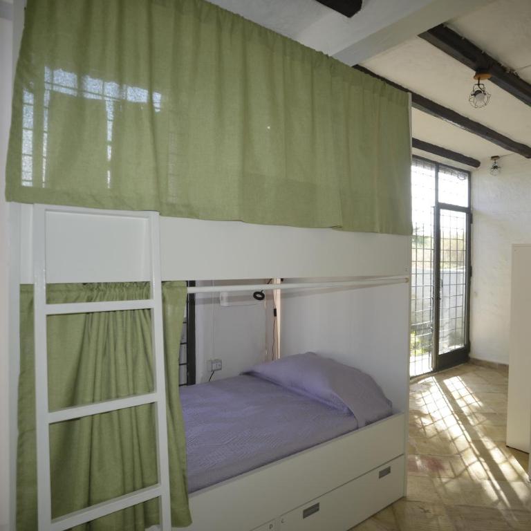 Kite Hostel Stagnone - Posto Letto in Dormitorio Femminile con 6 Letti - 7