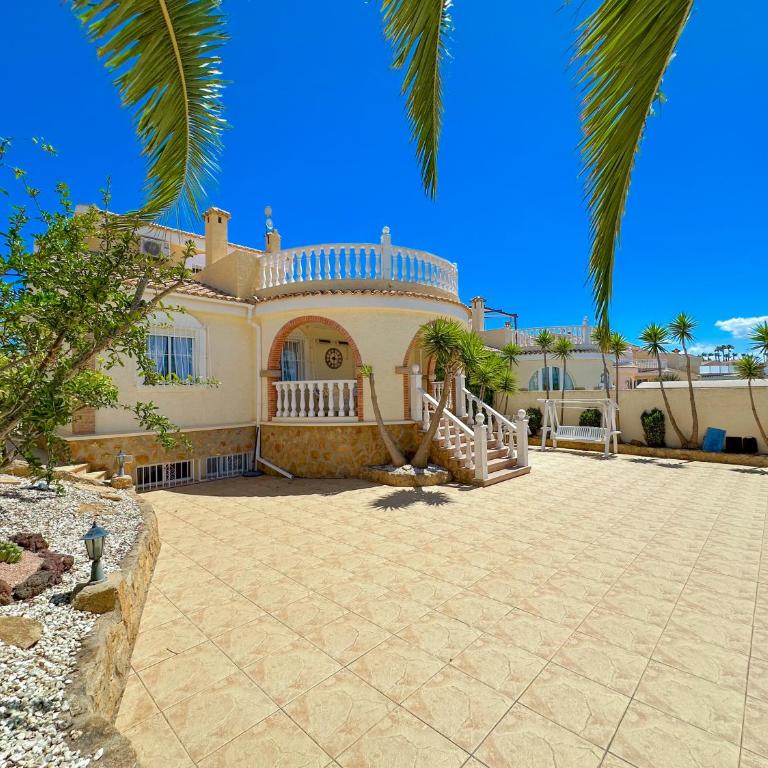 Villa con piscina privada - Three-Bedroom Villa - 2