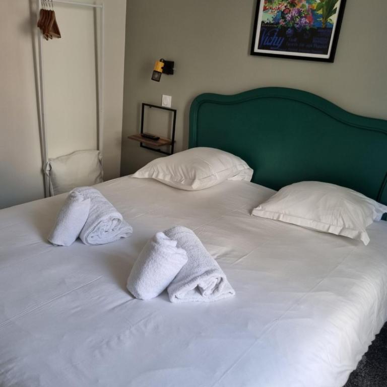 Hôtel & Restaurant Le Patio VICHY - Chambre Double - 9