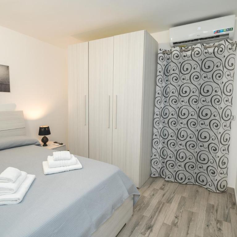 Casa Lana - Three-Bedroom House - 38