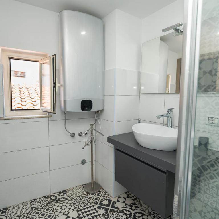 Casa Lana - Three-Bedroom House - 76