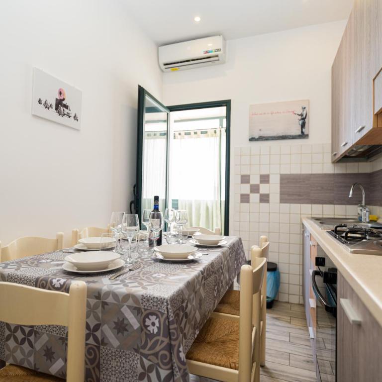 Casa Lana - Three-Bedroom House - 82