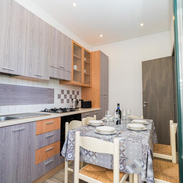 Casa Lana - Three-Bedroom House - 86