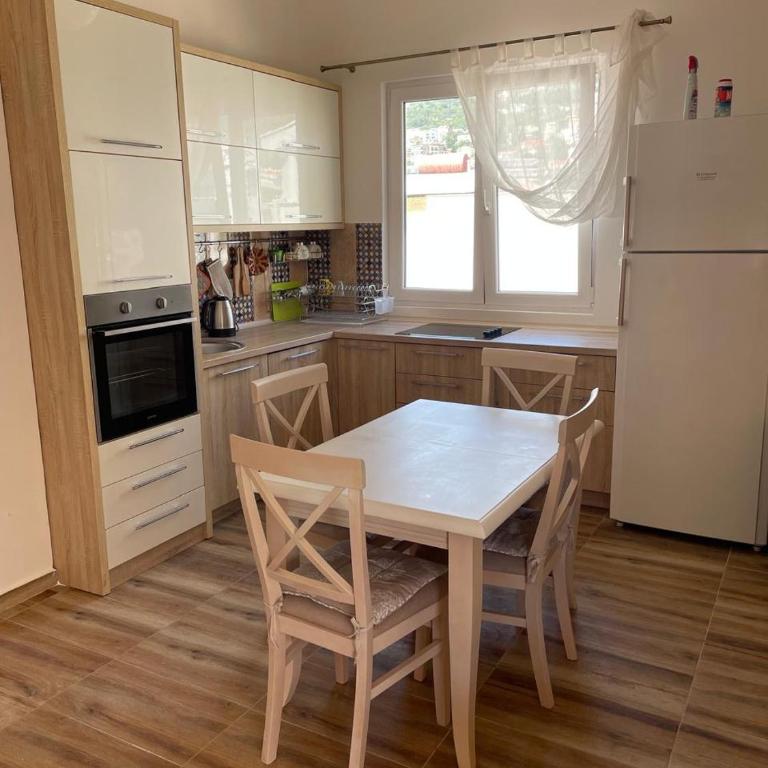 Luna Apart - Apartman sa 2 Spavaće Sobe - 1