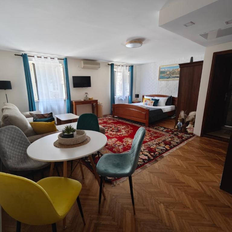 Beatrix Suites - Studio sa Bračnim Krevetom (King-size) - 1