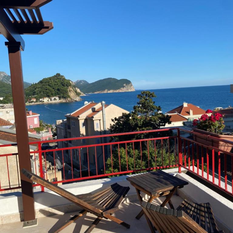 Apartments Almaja Villa - One-Bedroom Apartment with Terrace and Sea View - 1