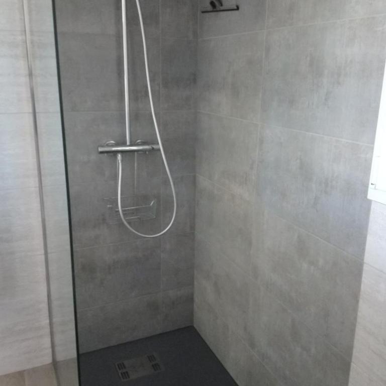 Chambre cosy Andernos Les Bains - Chambre Double avec Salle de Bains Privative - 1