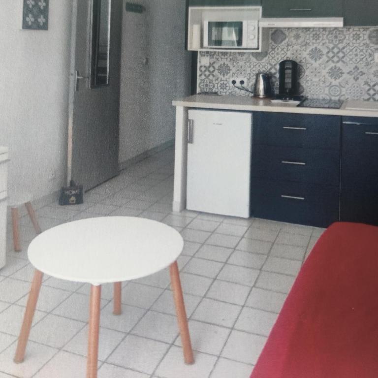 Appartement au calme T2 refait à neuf, 2 vélos, avec 2 piscines, 400 m de la mer - Appartamento con 1 Camera da Letto - 13