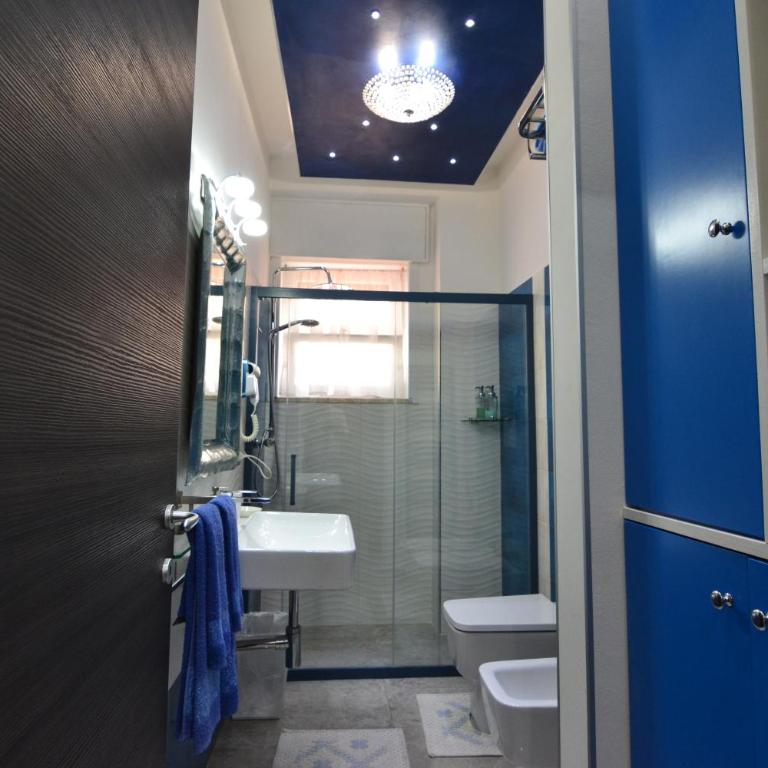 BLUE SUITE - Appartamento con 1 Camera da Letto - 2